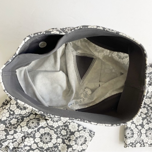 Lululemon Wunder Under Crop Twiggy White Black Printed Floral Nimbus Leggings - Picture 5 of 7